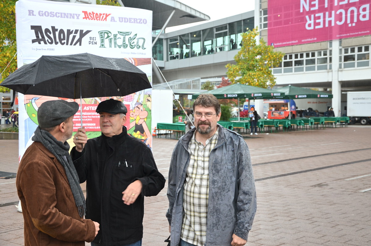 Der Übersetzer steht im Regen: Klaus Jöken und das neue Asterix-Team